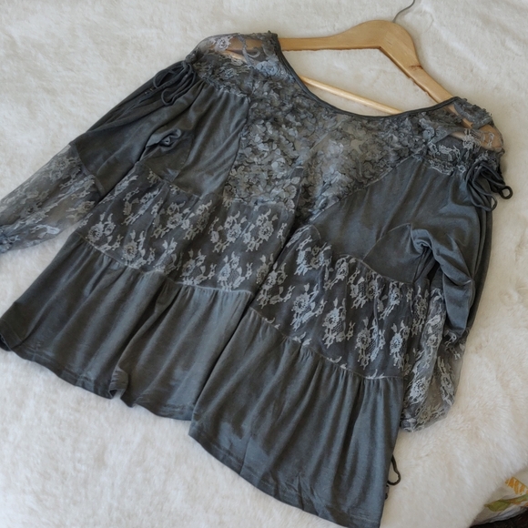 🆕 BOHO LACE BOUTIQUE TOP - Picture 3 of 6